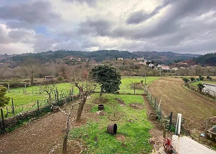 On The Paiva River - Hostiva Feriehus