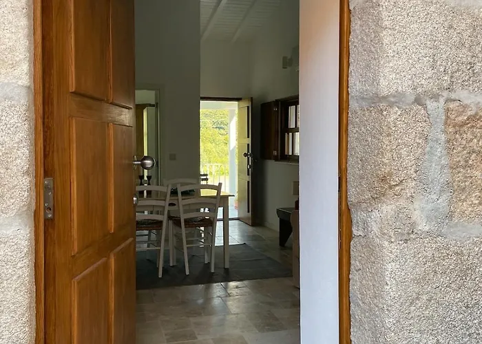 On The Paiva River - Hostiva Feriehus